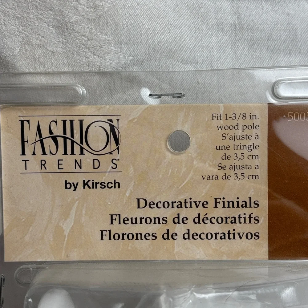 NIP Kirsch Fashion Trends White Pinecone Decorative Finials